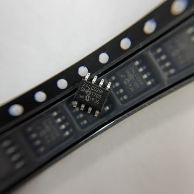 অটোমোটিভ মেমরি আইসি চিপ EEPROM সিরিয়াল-I2C 2K-বিট 256 X 8 3.3V/5V 24LC02B-I/SN